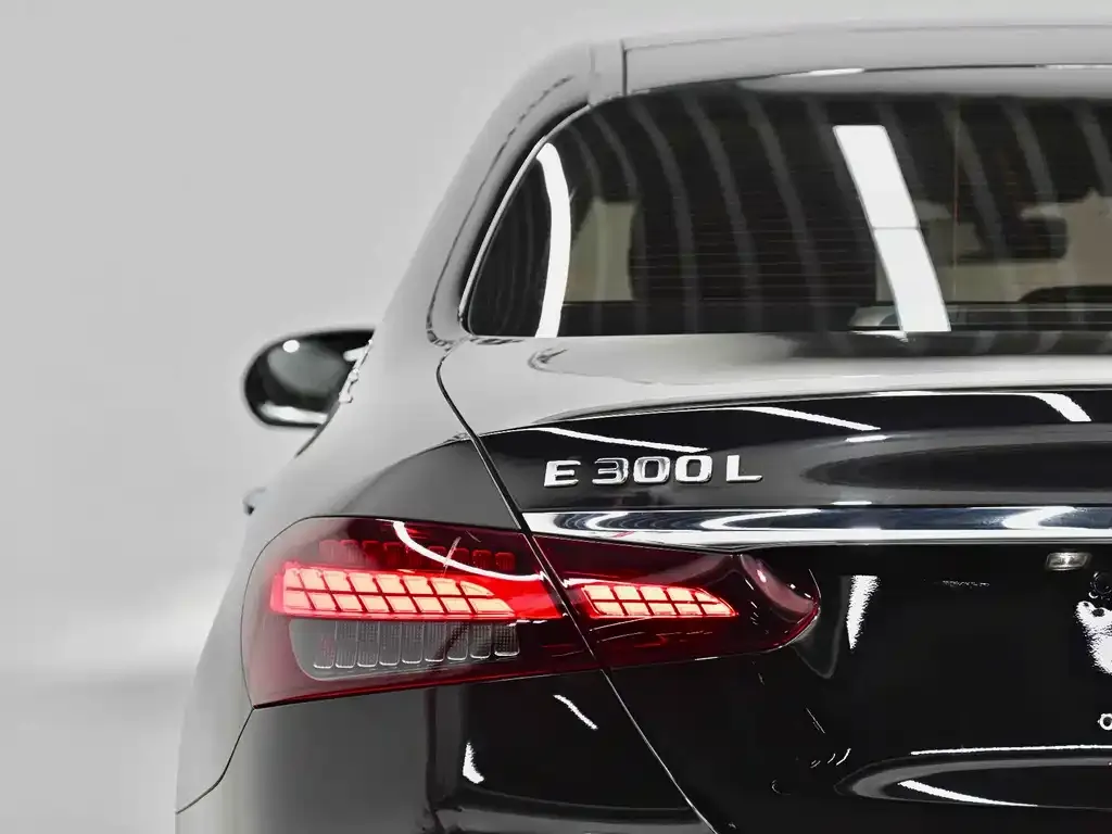 Mercedes-Benz E-Class 2022 из CN, фото 4
