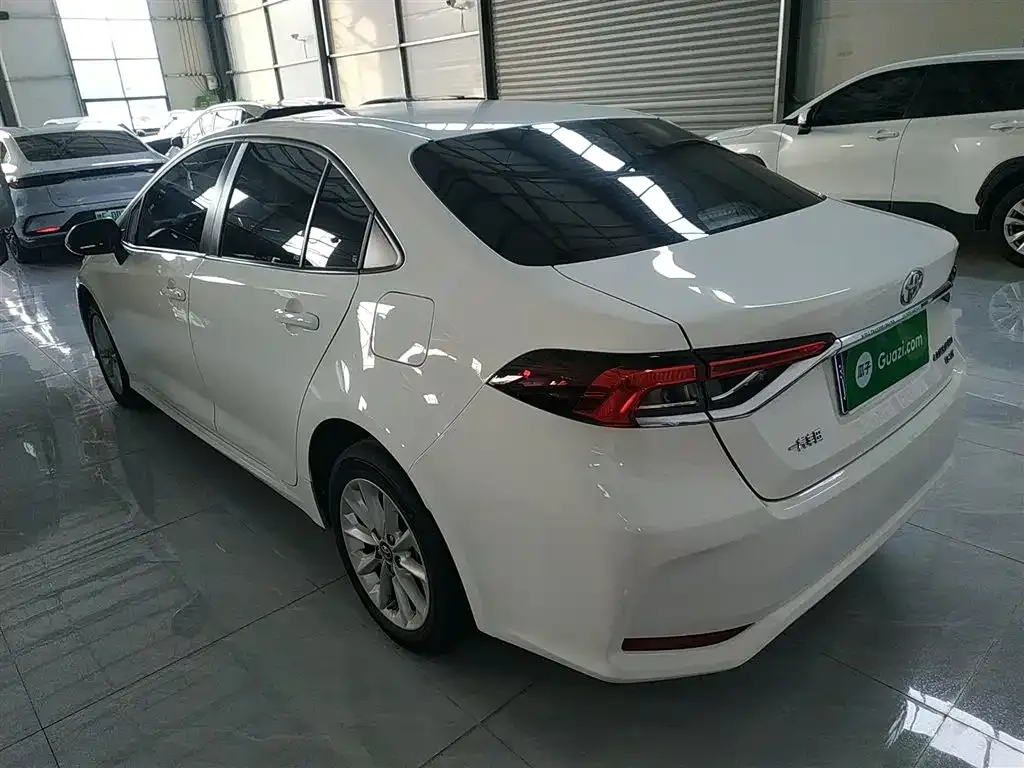 Toyota Corolla 2023 из CN, фото 7