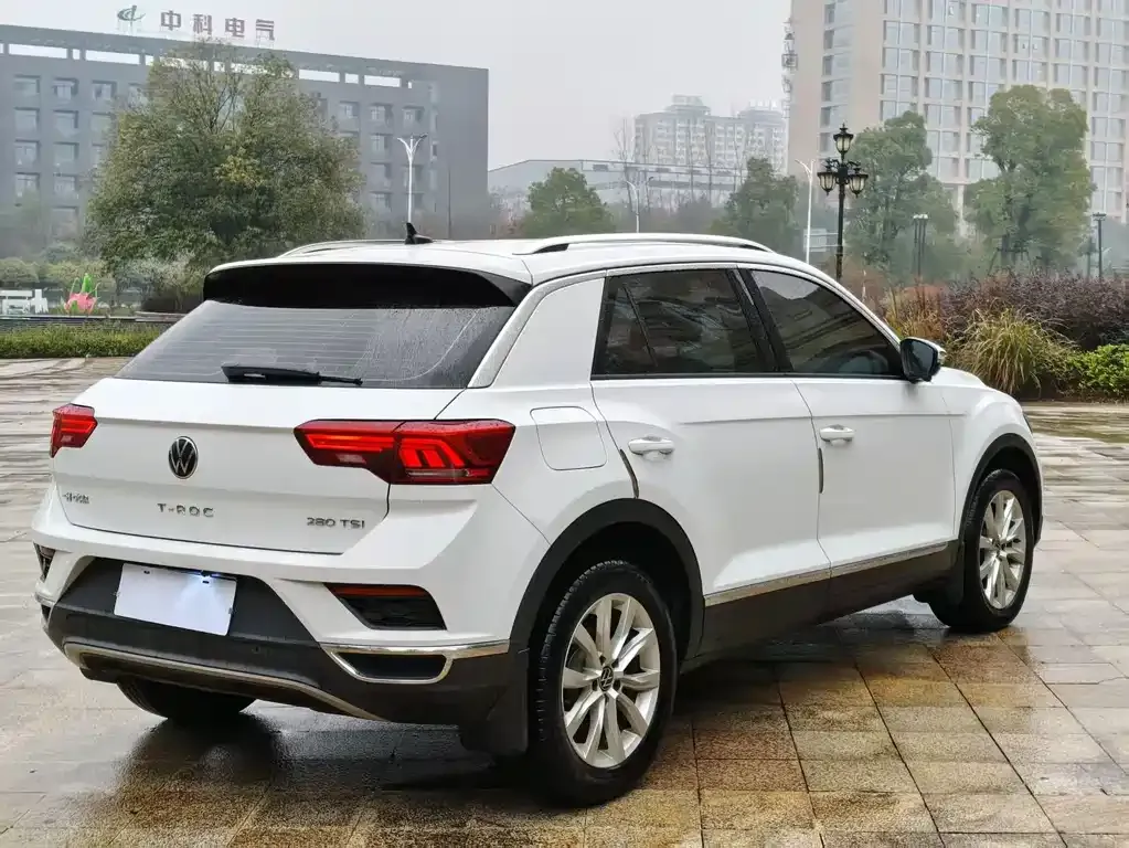 Volkswagen T-Roc 2023 из CN, фото 8