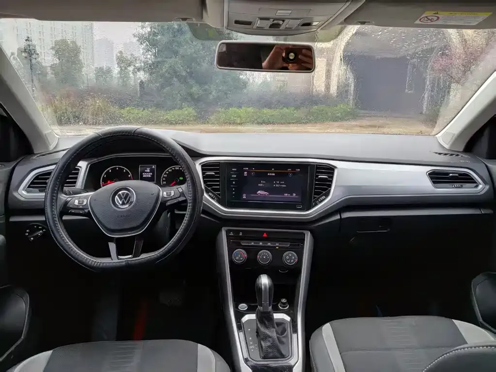 Volkswagen T-Roc 2023 из CN, фото 9