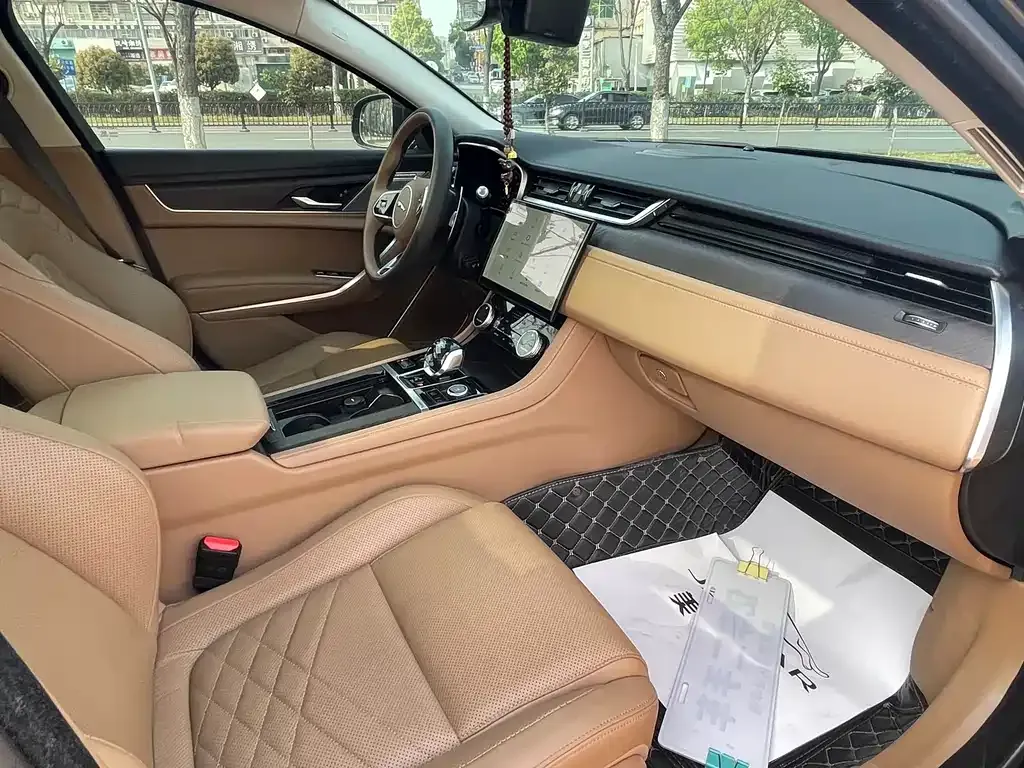 Jaguar XFL 2023 из CN, фото 10
