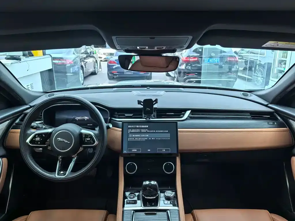 Jaguar XFL 2024 из CN, фото 8