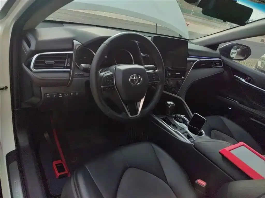 Toyota Camry 2022 из CN, фото 2