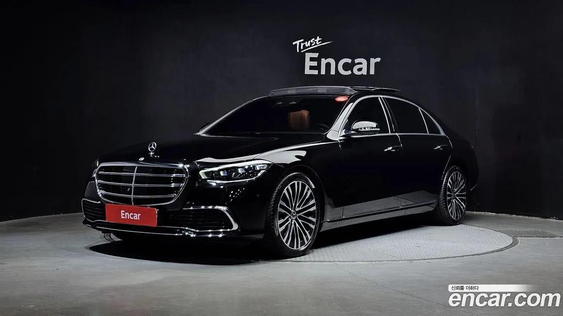 Mercedes-Benz S-Class — фото 1