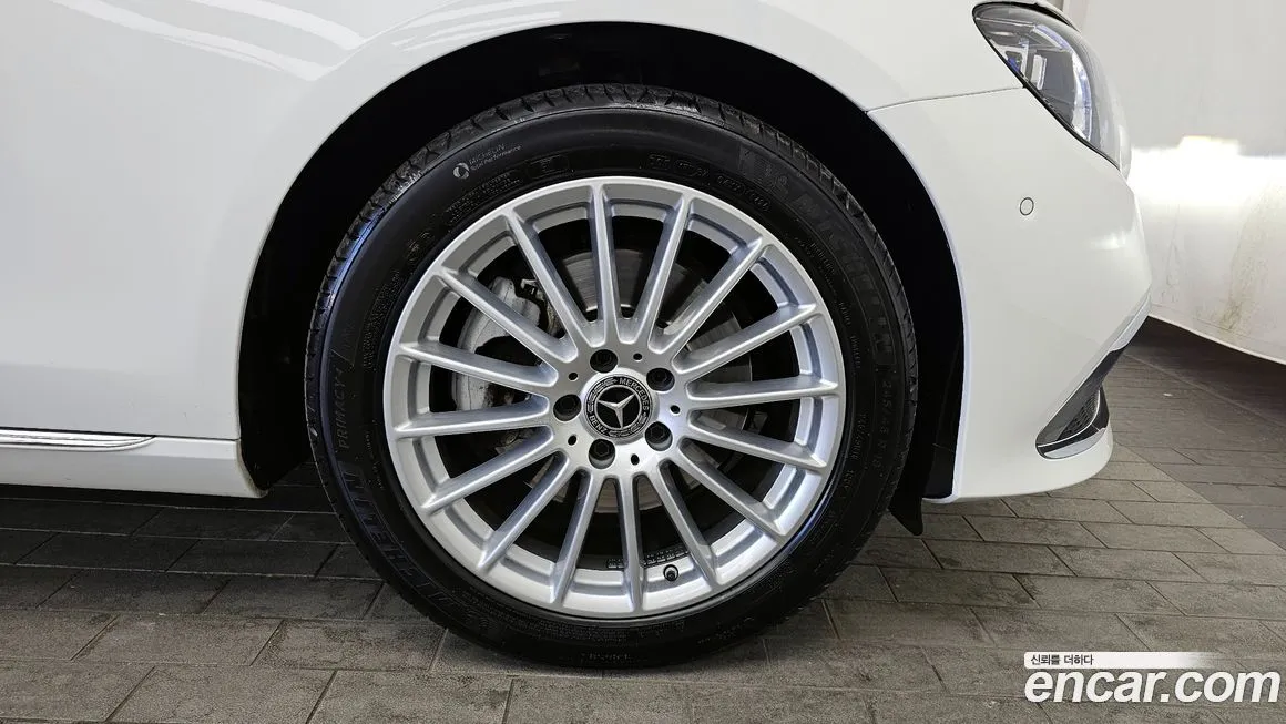 Mercedes-Benz E-Class 2021 из KR, фото 8