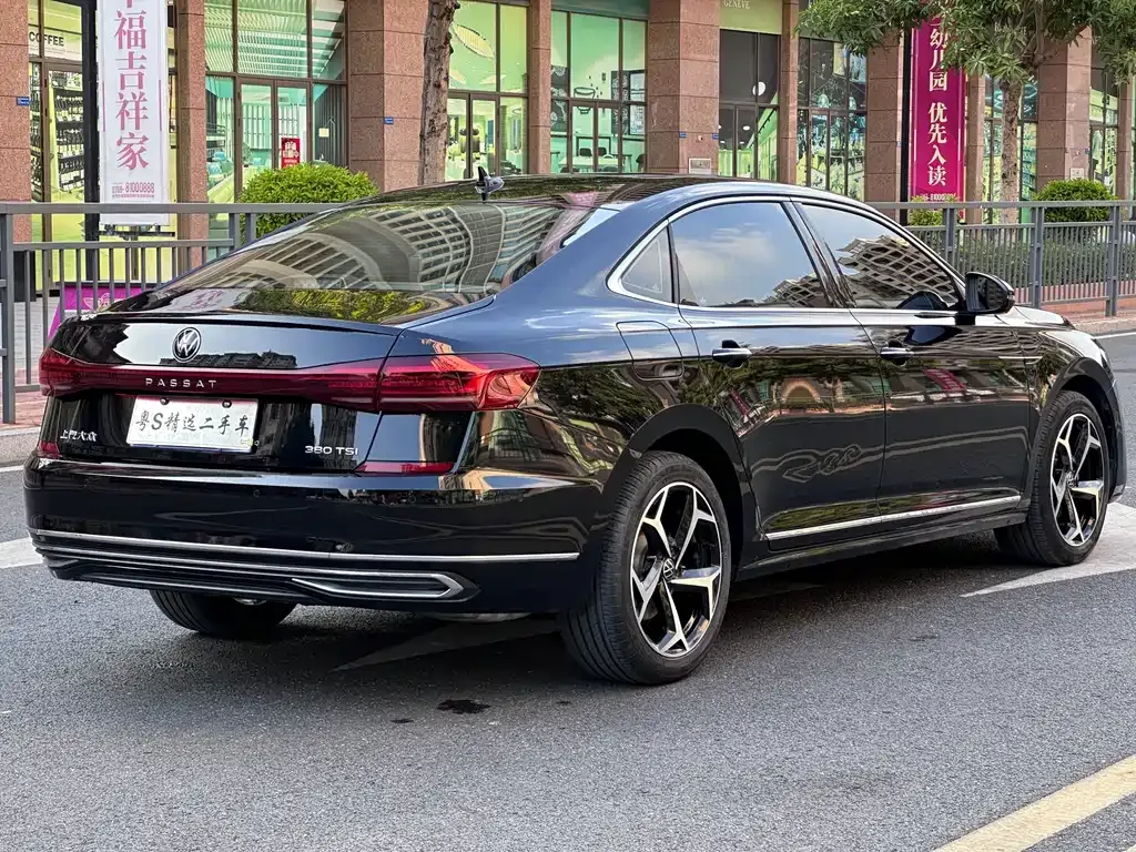 Volkswagen Passat 2024 из CN, фото 10