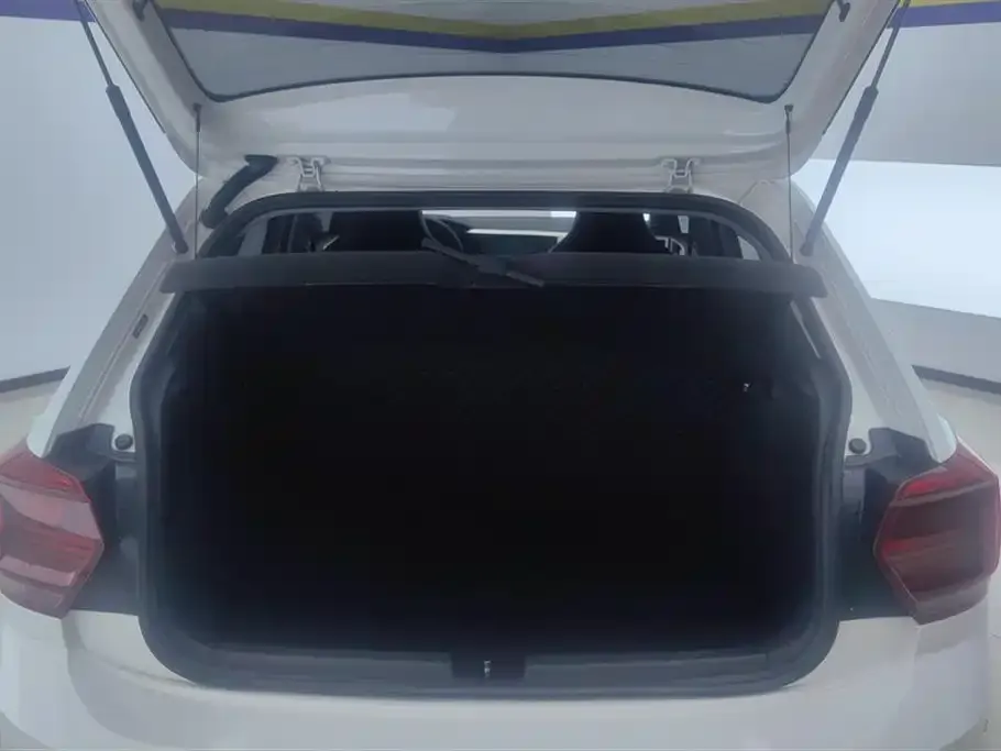 Volkswagen Polo 2023 из CN, фото 9