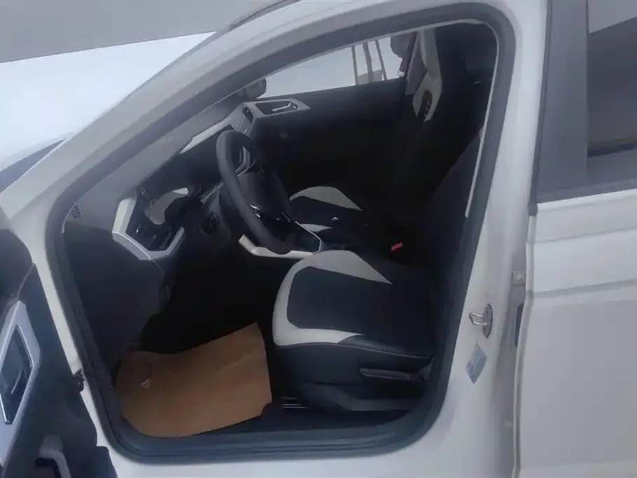 Volkswagen Polo 2023 из CN, фото 7