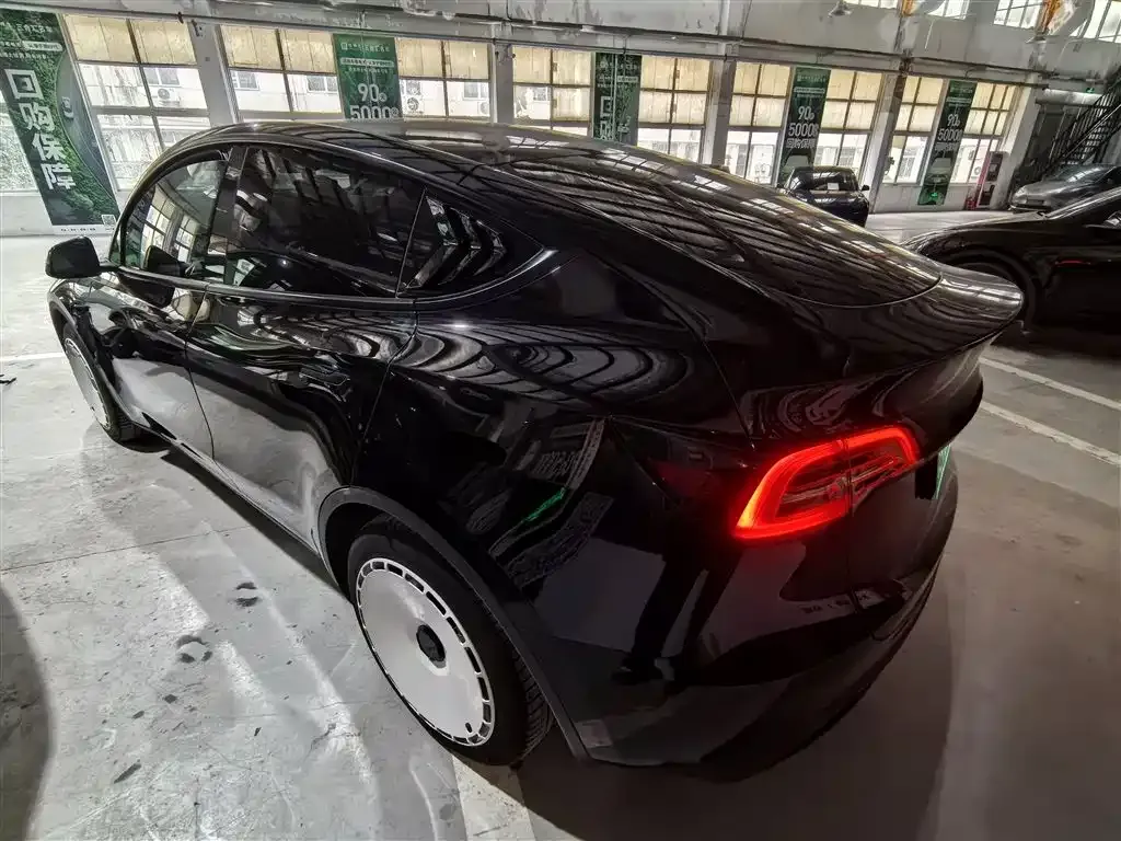 Tesla Model Y 2022 из CN, фото 8