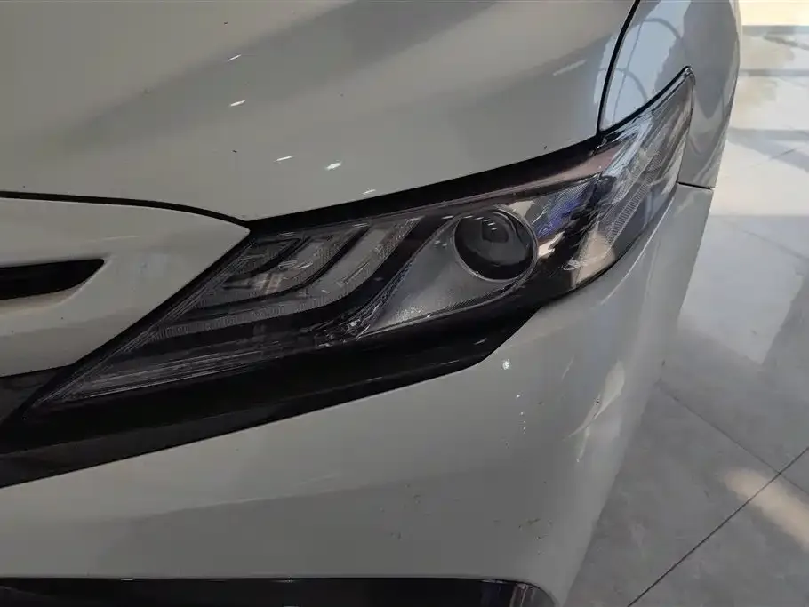 Toyota Camry 2023 из CN, фото 3