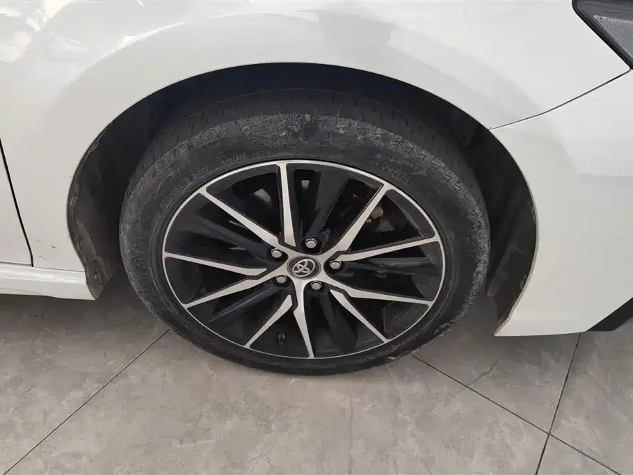 Toyota Camry 2023 из CN, фото 4