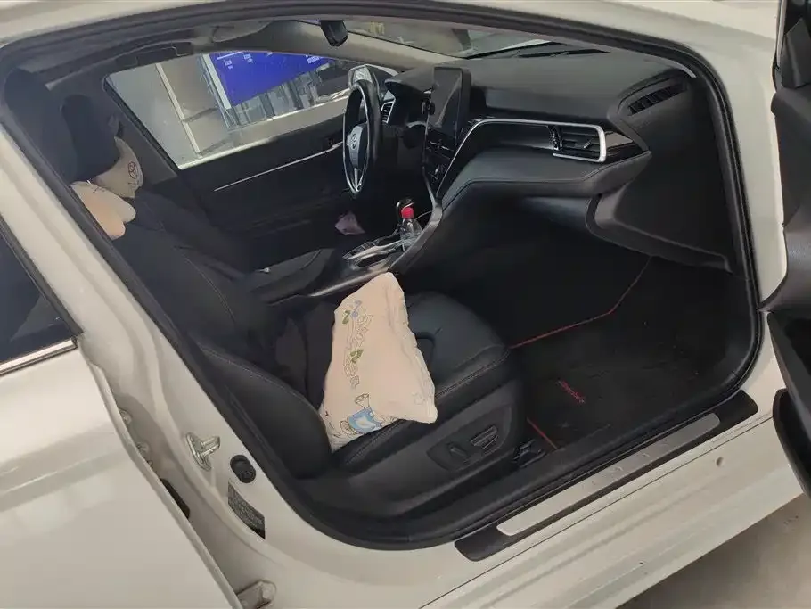 Toyota Camry 2023 из CN, фото 7