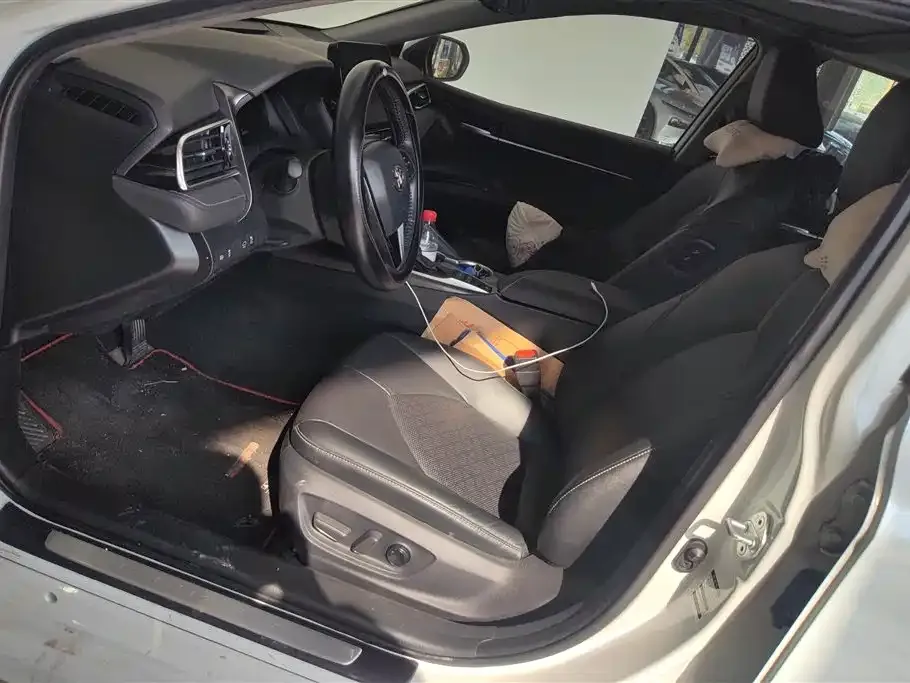 Toyota Camry 2023 из CN, фото 9