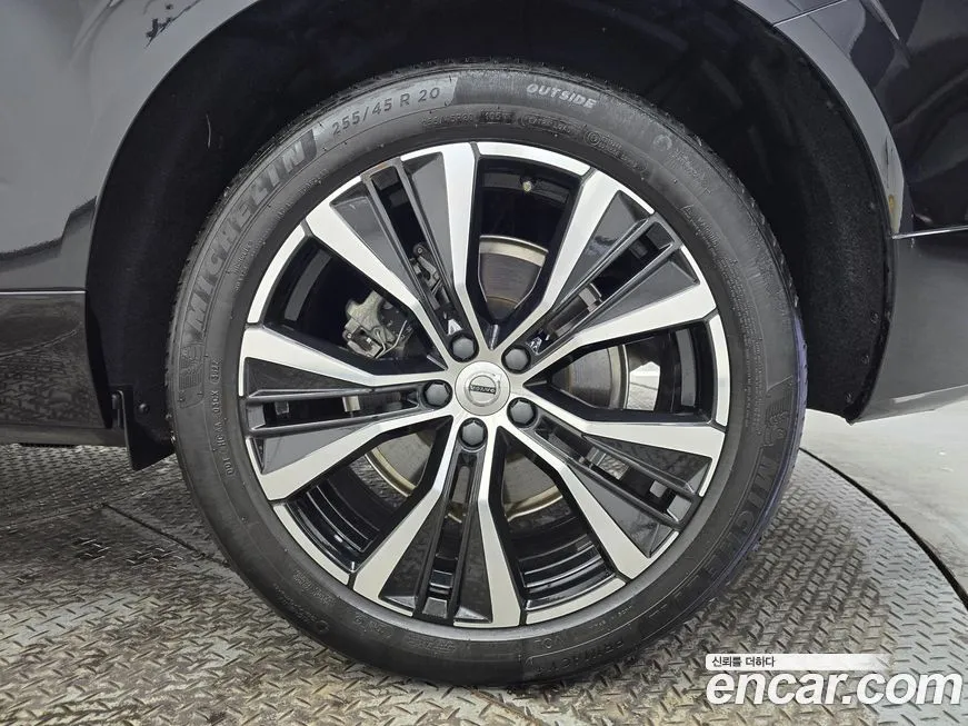 Volvo XC60 2023 из KR, фото 6