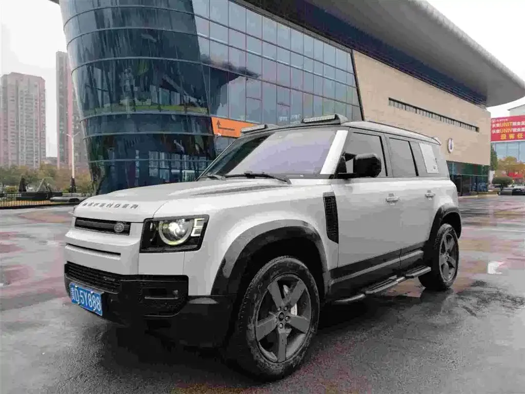 Land Rover Defender — фото 10