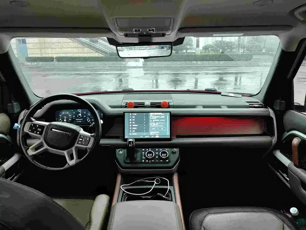Land Rover Defender — фото 2