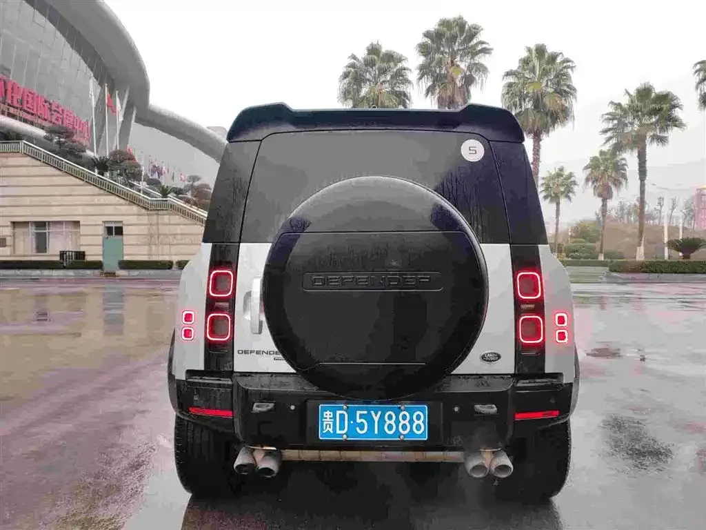 Land Rover Defender — фото 3