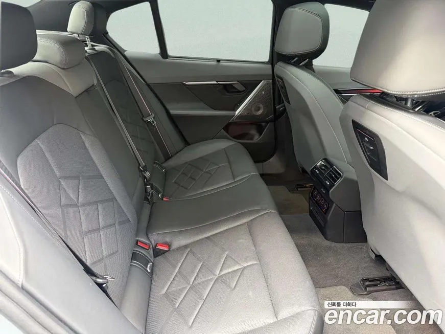 BMW i5 2024 из KR, фото 5