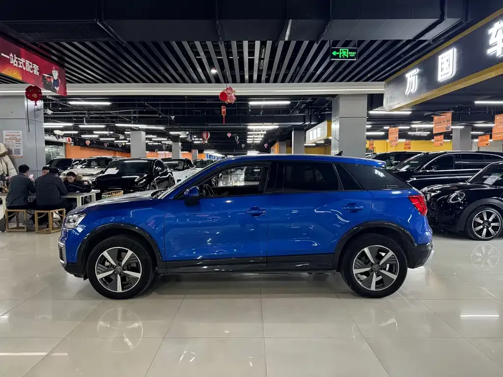 Audi Q2L e-tron 2021 из CN, фото 7
