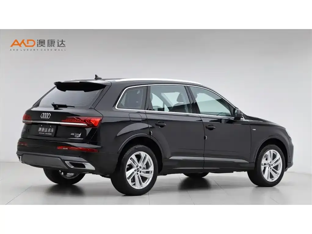 Audi Q7 2022 из CN, фото 4