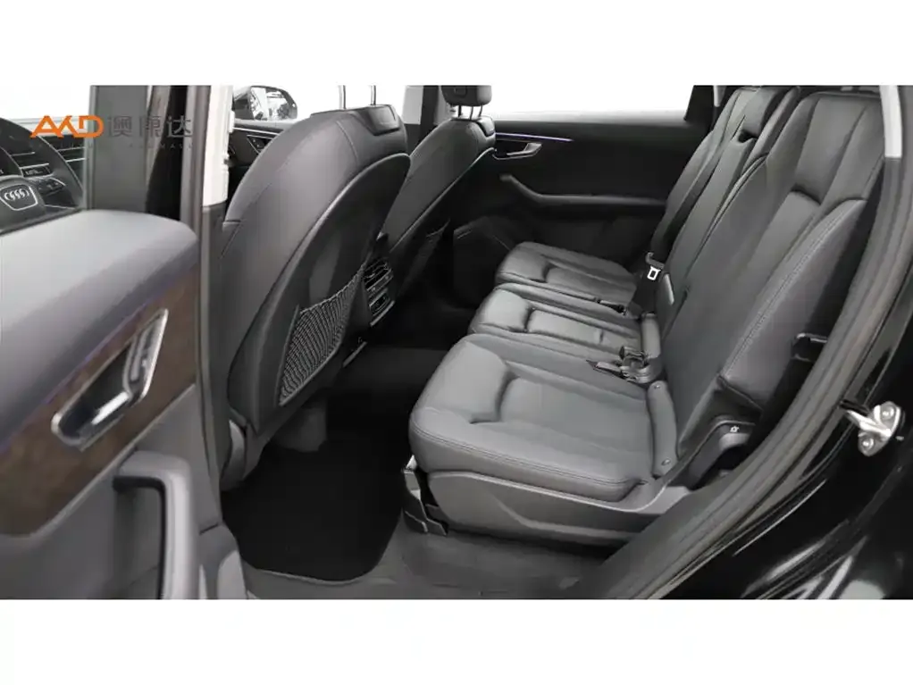 Audi Q7 2022 из CN, фото 10