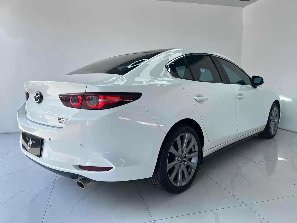 Mazda 3 Axela 2025 из CN, фото 7