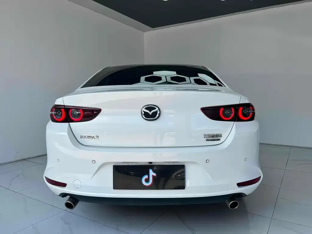 Mazda 3 Axela 2025 из CN, фото 3