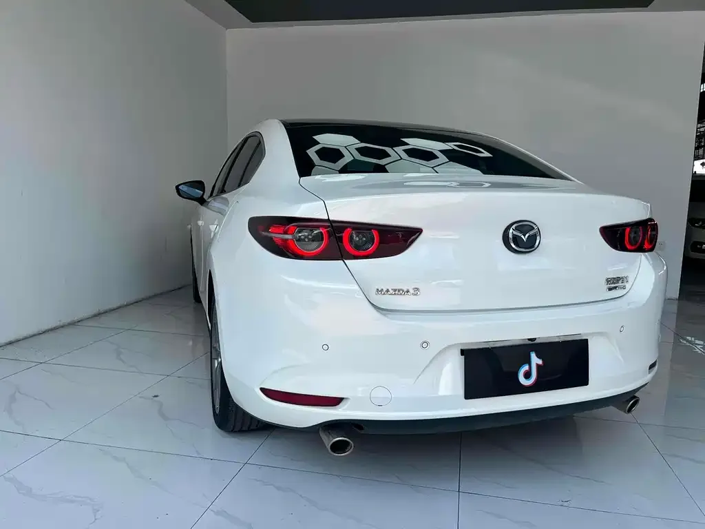 Mazda 3 Axela 2025 из CN, фото 5