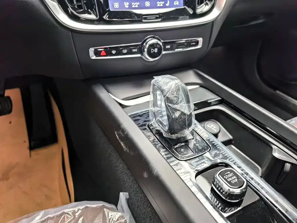 Volvo S60 2026 из CN, фото 7