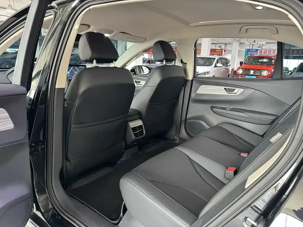 Hyundai Elantra — фото 4