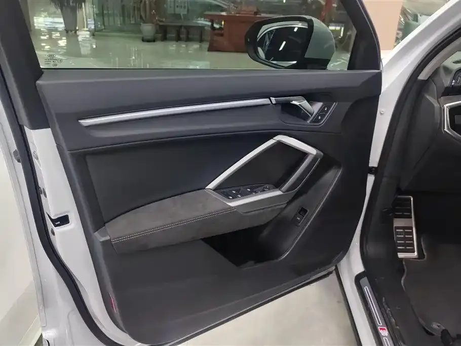 Audi Q3 2022 из CN, фото 6