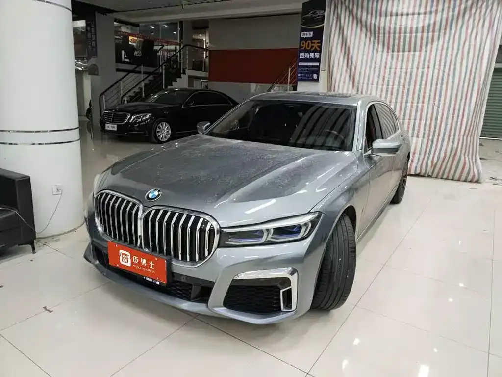 BMW 7 Series 2021 из CN, фото 1