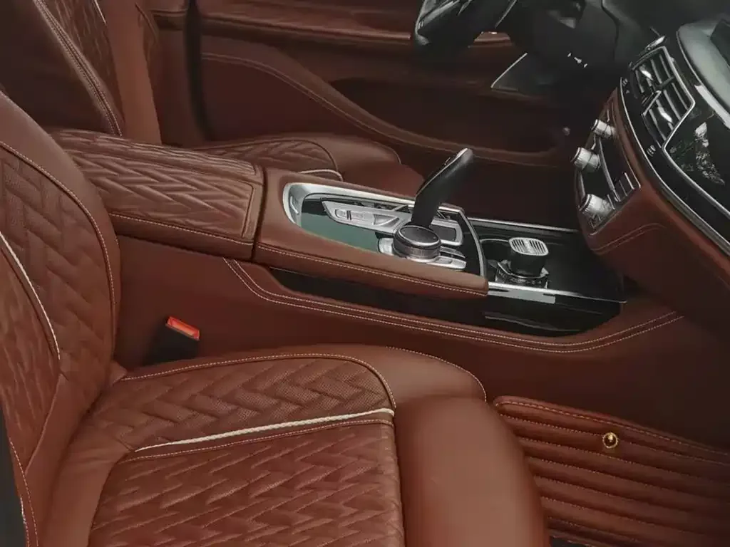BMW 7 Series 2021 из CN, фото 3