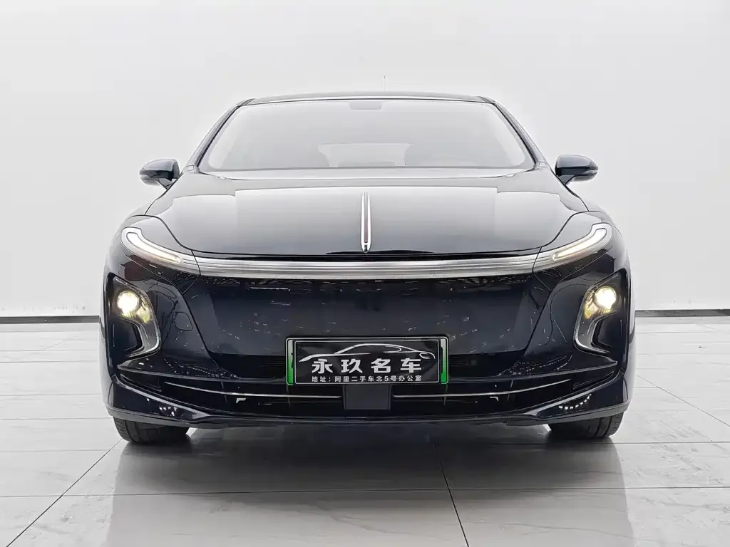 Hongqi E-QM5 2025 из CN, фото 6