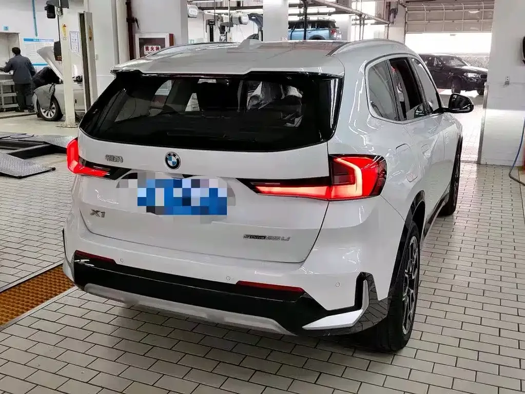 BMW X1 2024 из CN, фото 9