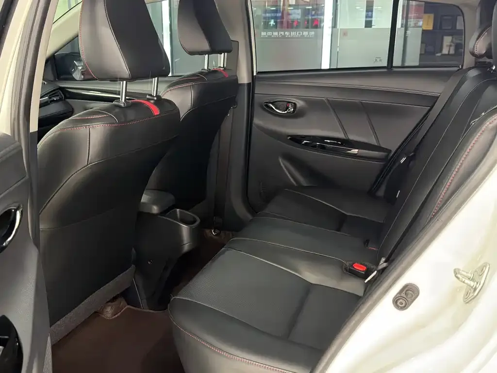 Toyota Yaris L 2022 из CN, фото 4