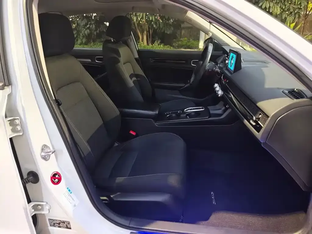 Honda Civic 2023 из CN, фото 2