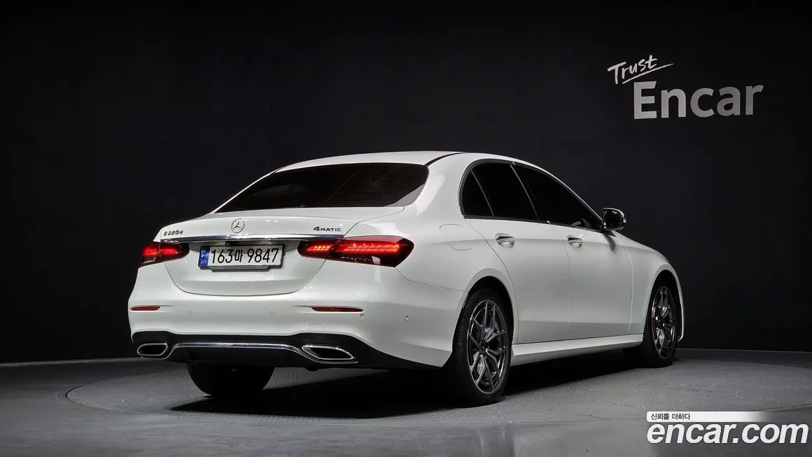 Mercedes-Benz E-Class 2023 из KR, фото 2