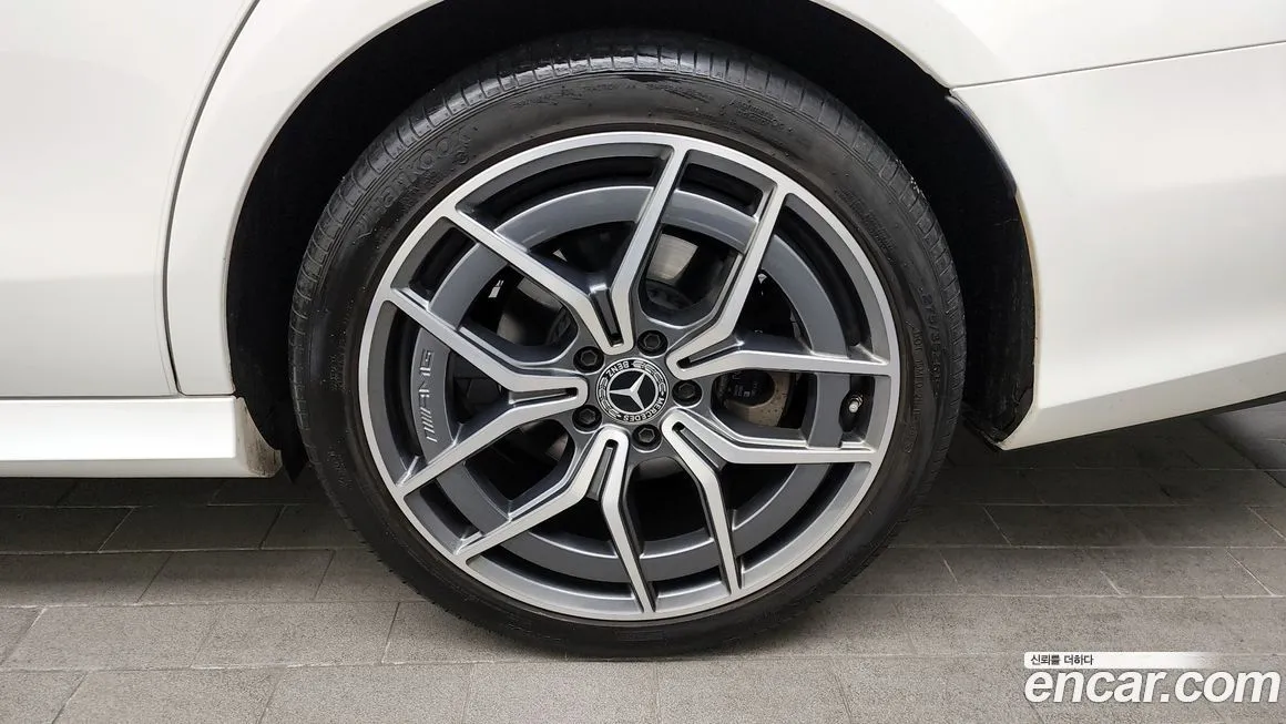 Mercedes-Benz E-Class 2023 из KR, фото 10
