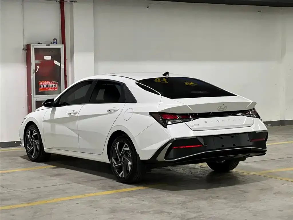 Hyundai Elantra 2025 из CN, фото 6