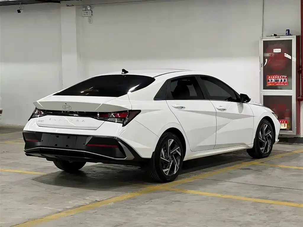 Hyundai Elantra 2025 из CN, фото 10