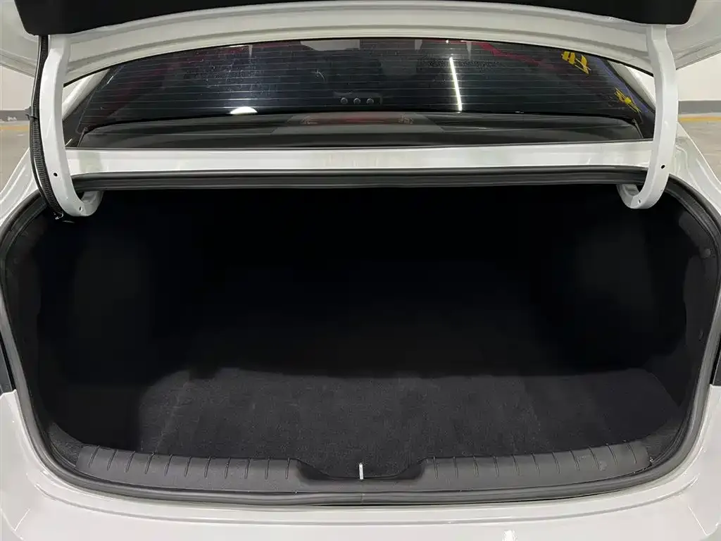 Hyundai Elantra 2025 из CN, фото 9