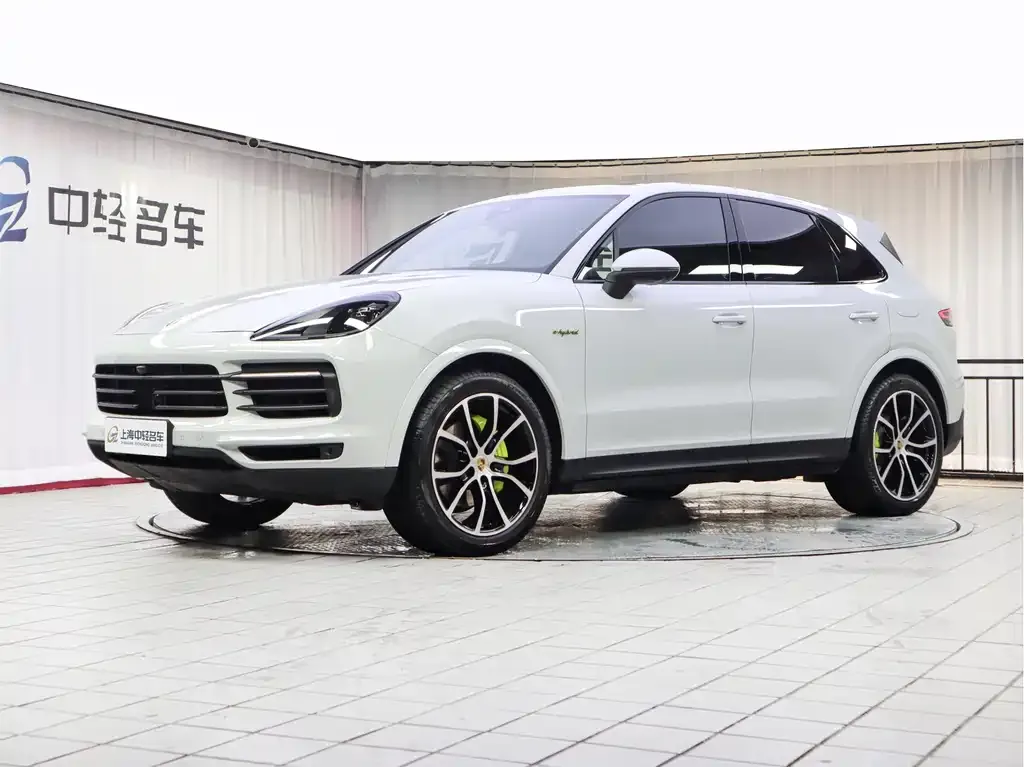 Porsche Cayenne Hybrid 2023 из CN, фото 1