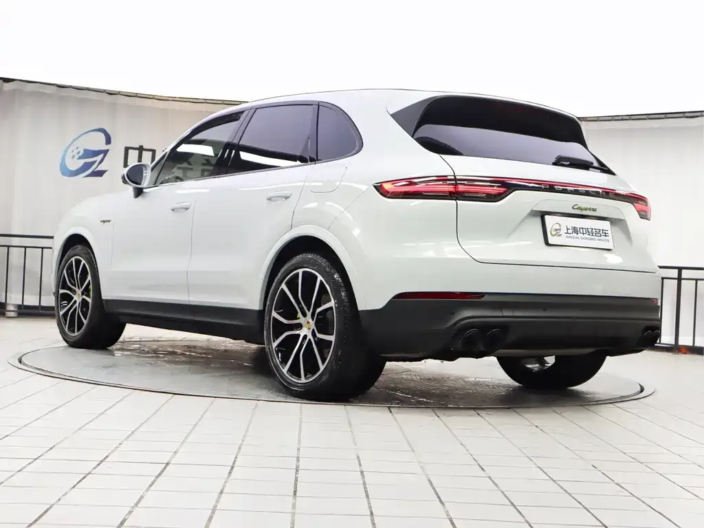 Porsche Cayenne Hybrid 2023 из CN, фото 5