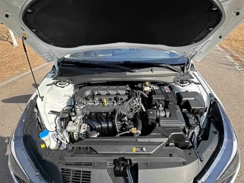 Hyundai Elantra 2023 из CN, фото 6