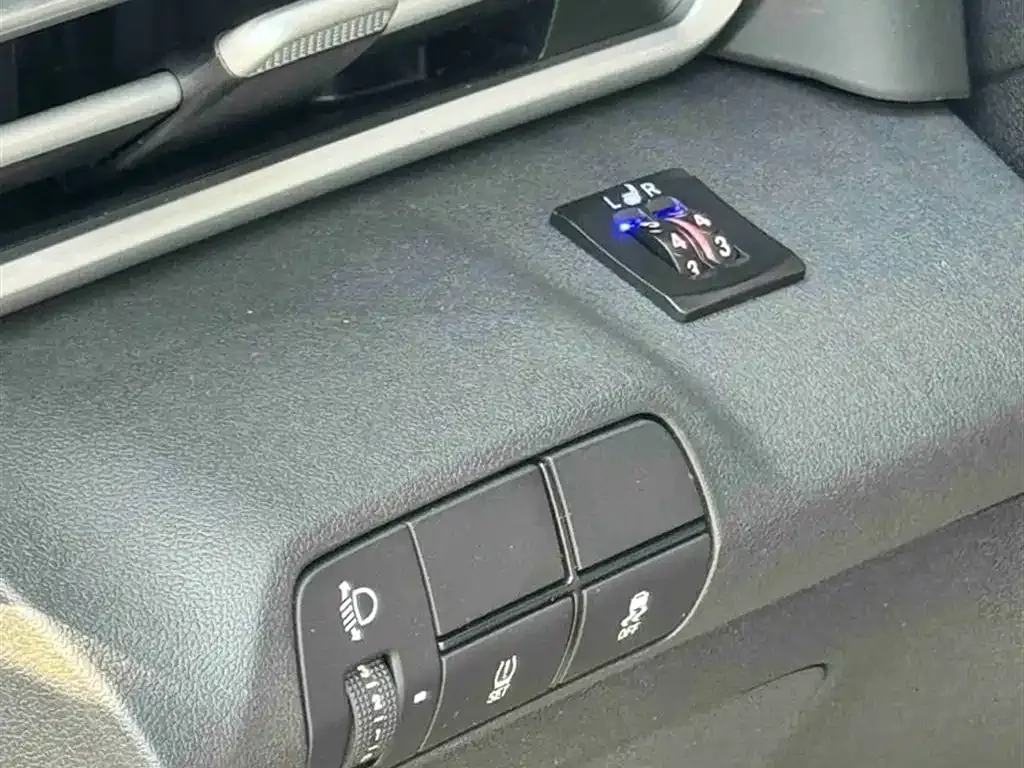 Hyundai Elantra 2023 из CN, фото 10