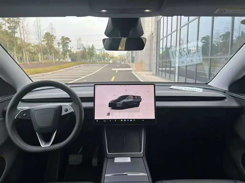 Tesla Model Y 2025 из CN, фото 5