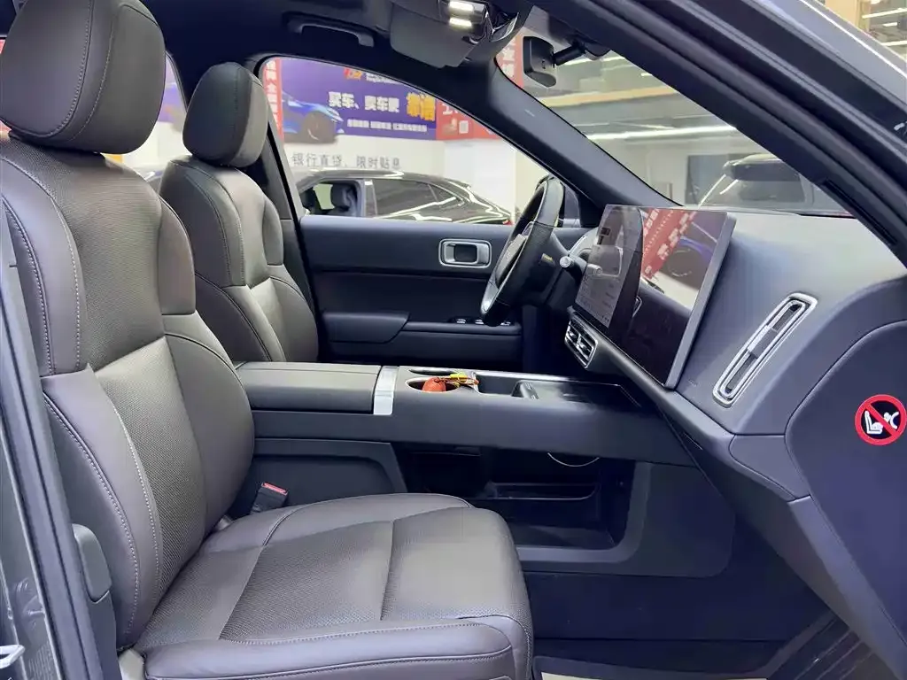 Li Auto L8 2023 из CN, фото 9