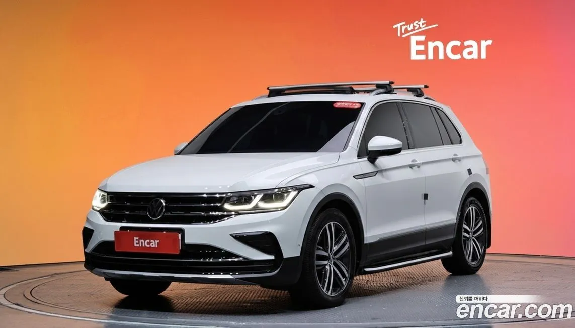 Volkswagen Tiguan — фото 1