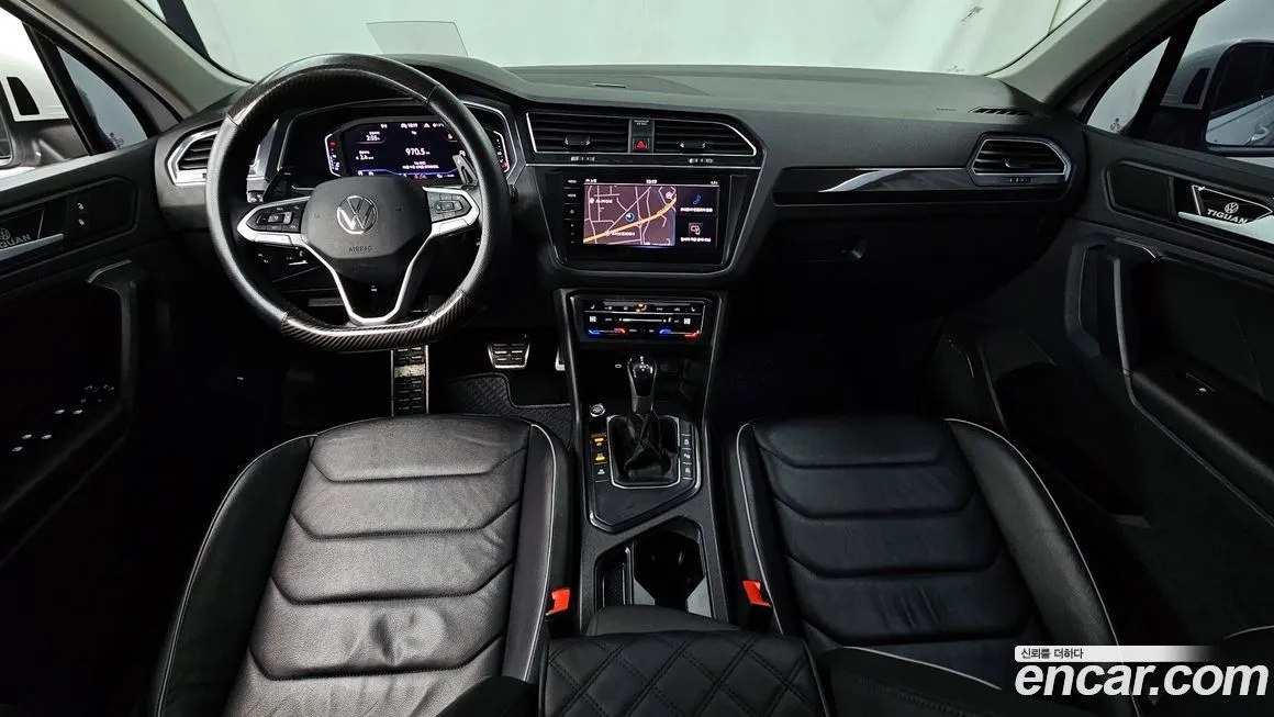 Volkswagen Tiguan — фото 7